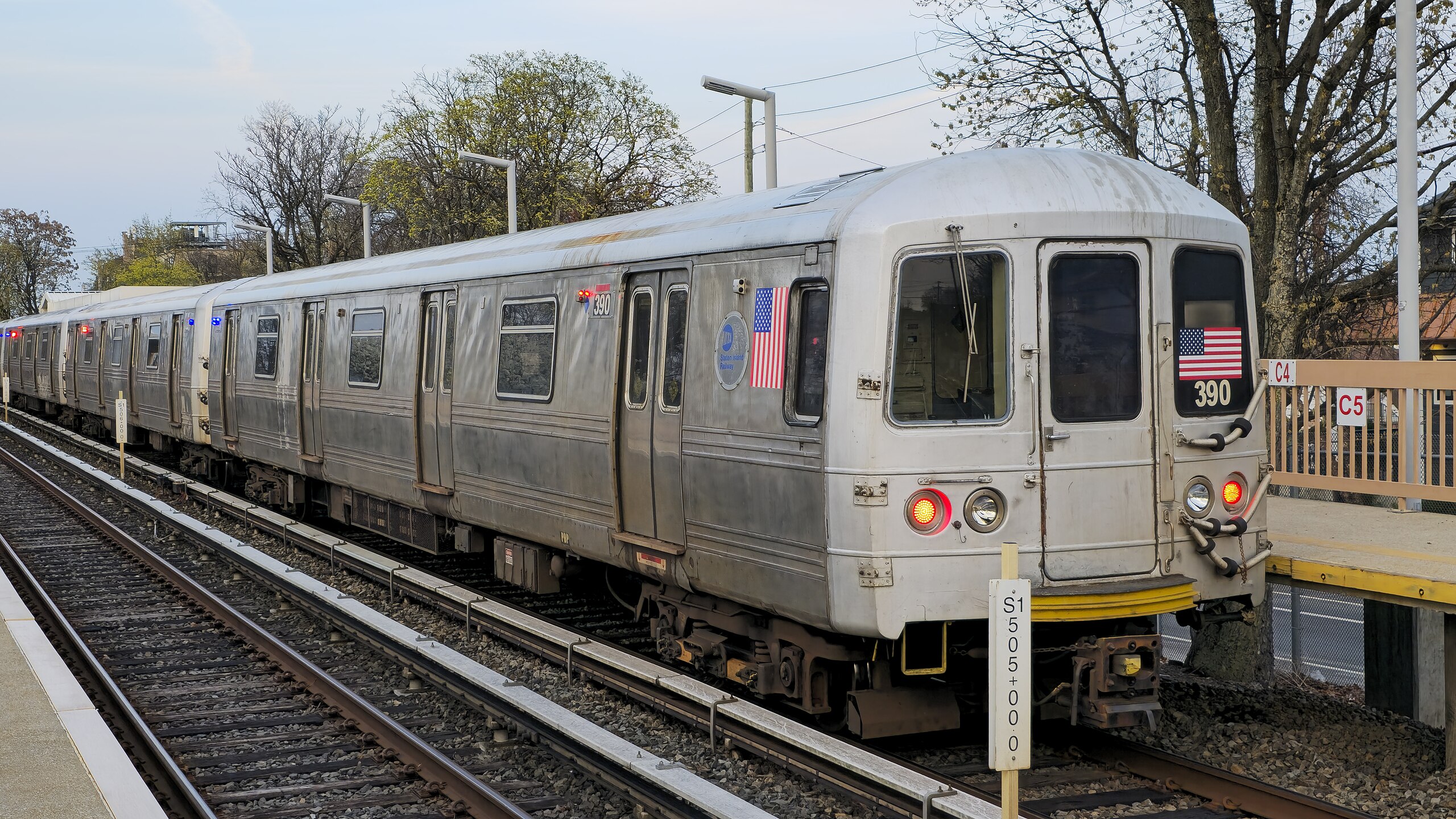 Staten Island Railway at Jefferson Avenue